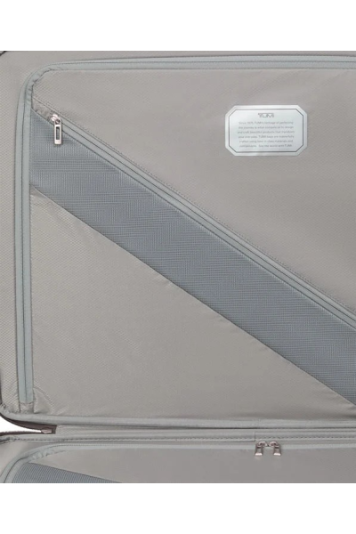 19 Degree Lite | Extended Trip Checked Luggage 76 cm | Titanium