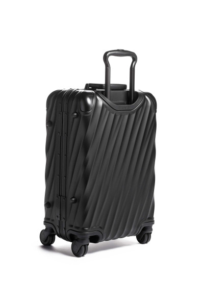 International Carry-On | 56 cm |