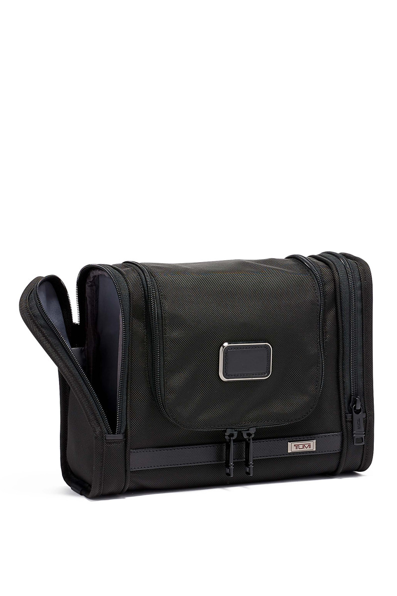 Alpha 3| Hanging Travel Kit Alpha 3| Hanging Travel Kit