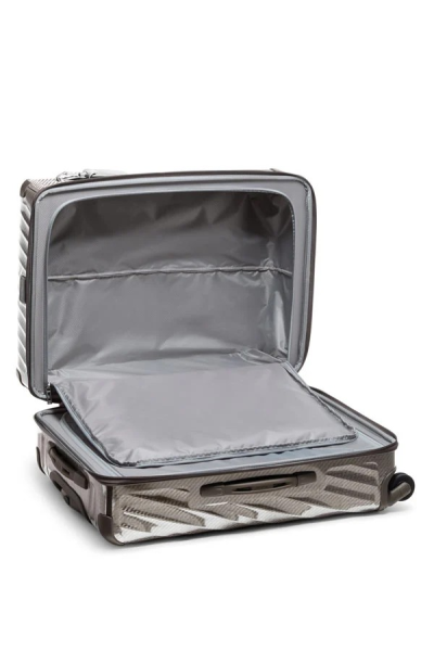 19 Degree Lite | Short Trip Checked Luggage 66 cm | Titanium